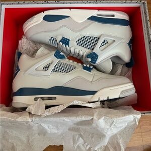 Jordan 4 size 12
